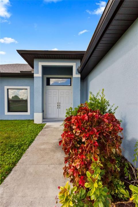 For Sale: $499,900 (3 beds, 2 baths, 1455 Square Feet)