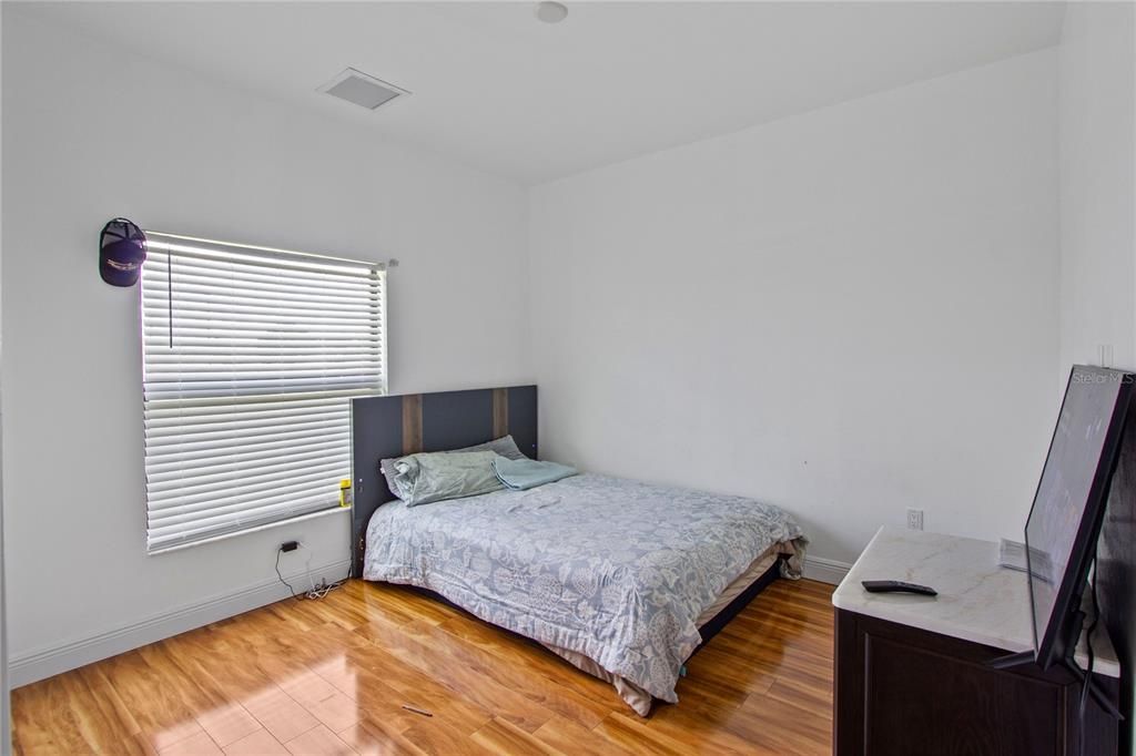 For Sale: $499,900 (3 beds, 2 baths, 1455 Square Feet)