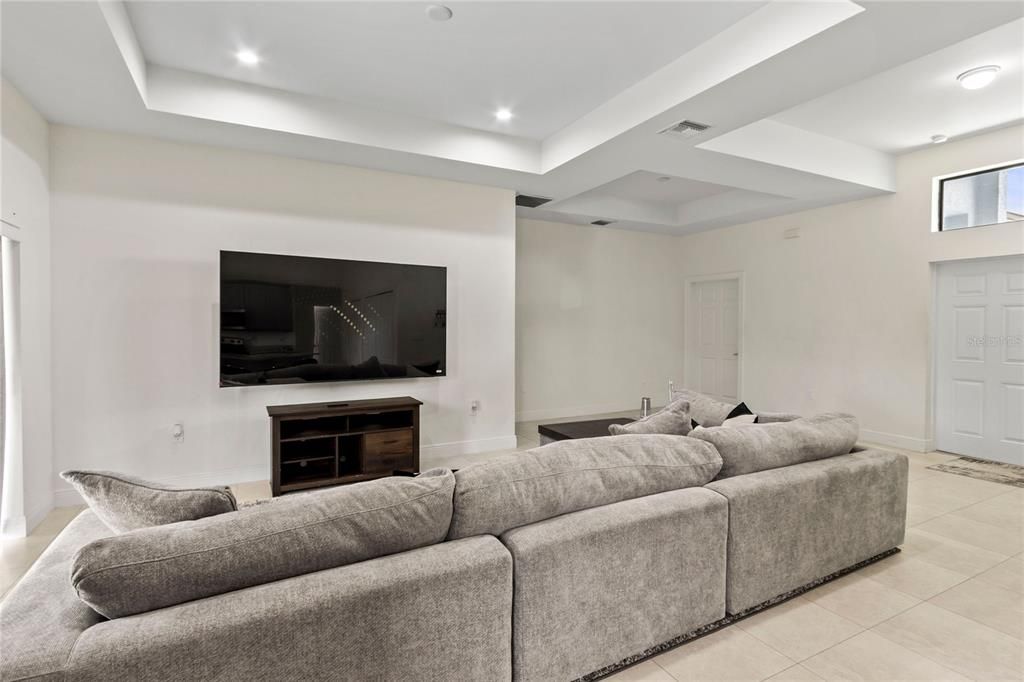 For Sale: $499,900 (3 beds, 2 baths, 1455 Square Feet)