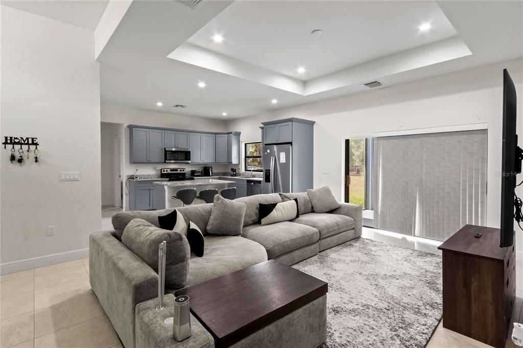 For Sale: $499,900 (3 beds, 2 baths, 1455 Square Feet)