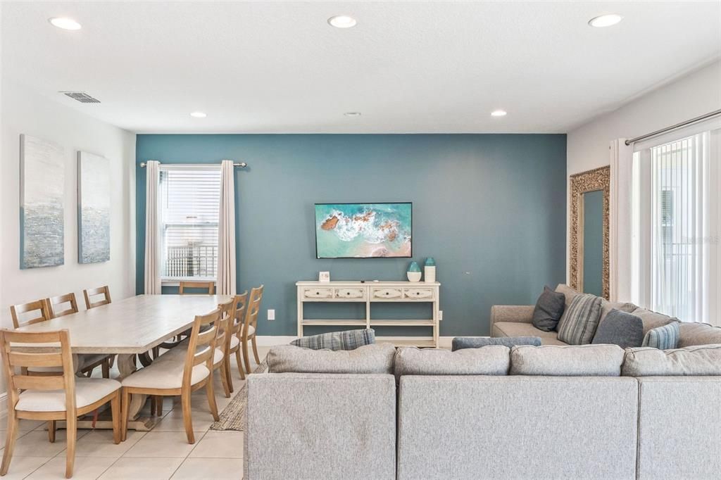 待售: $669,000 (6 贝兹, 6 浴室, 2831 平方英尺)