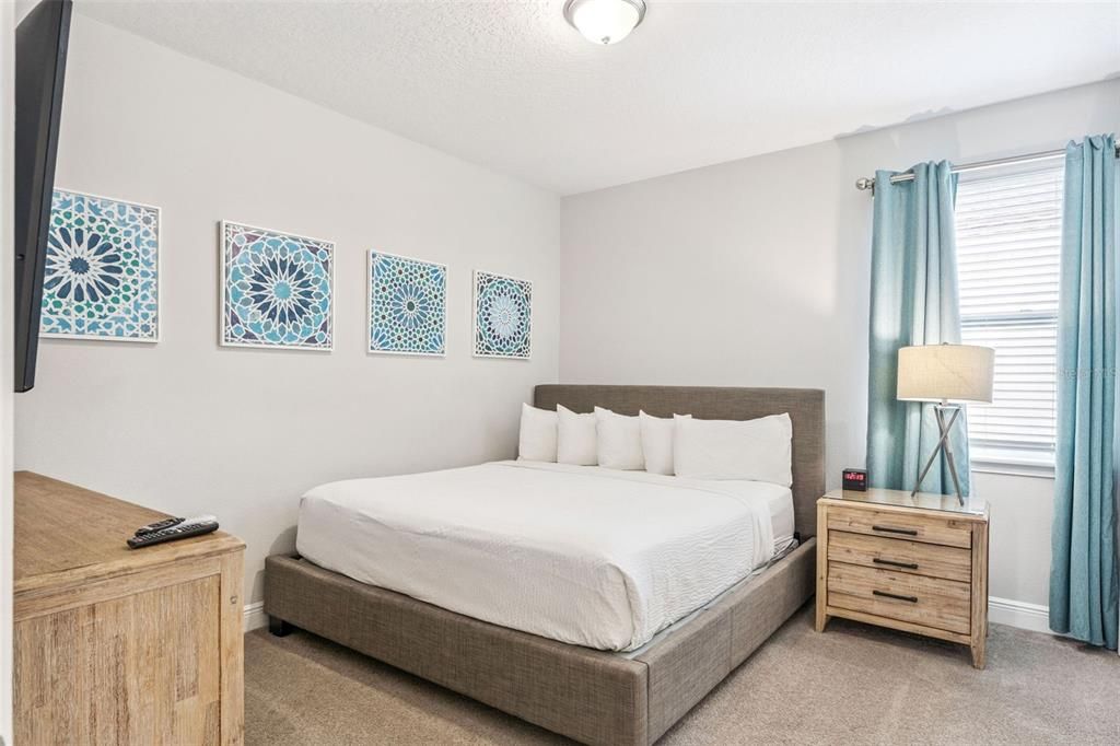 待售: $669,000 (6 贝兹, 6 浴室, 2831 平方英尺)