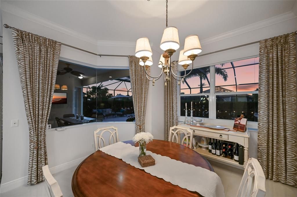 En Venta: $1,250,000 (3 camas, 2 baños, 2557 Pies cuadrados)