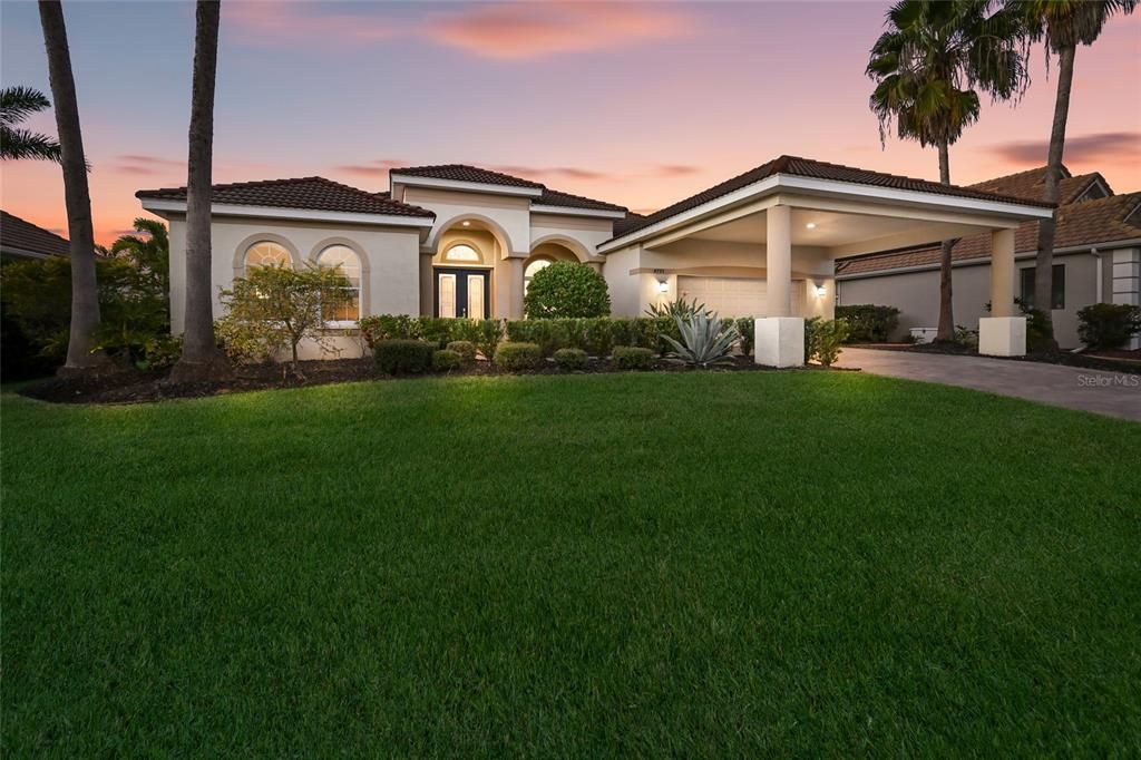 En Venta: $1,250,000 (3 camas, 2 baños, 2557 Pies cuadrados)