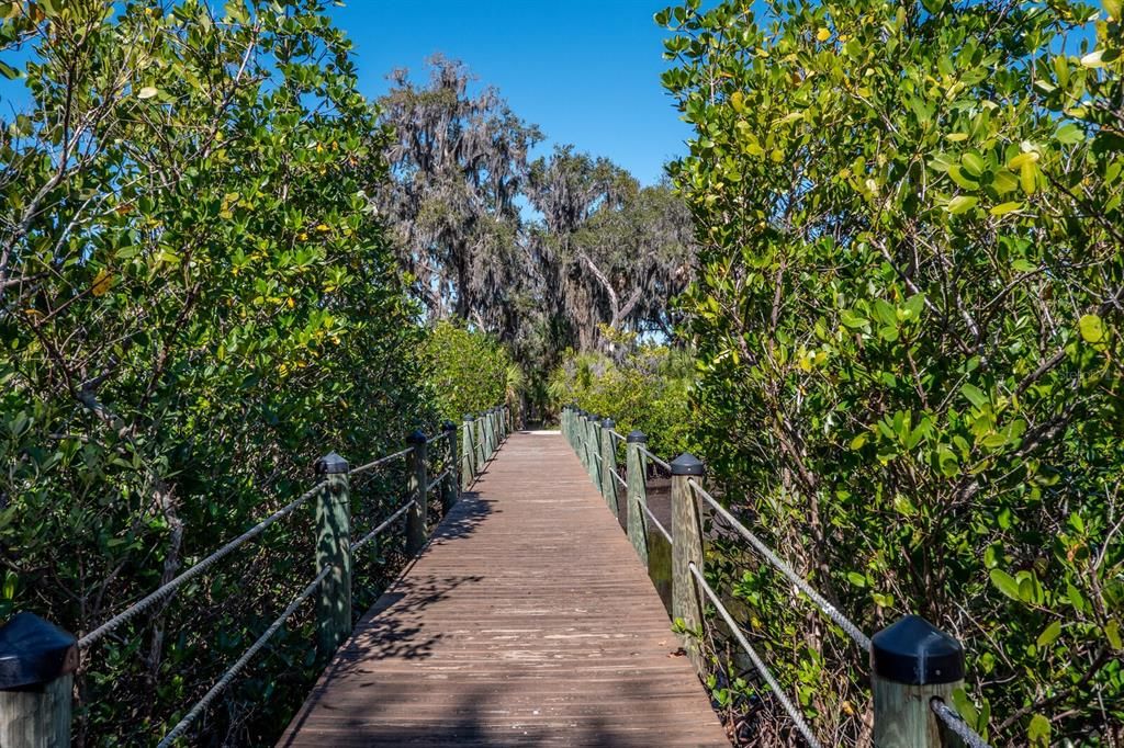 En Venta: $1,250,000 (3 camas, 2 baños, 2557 Pies cuadrados)