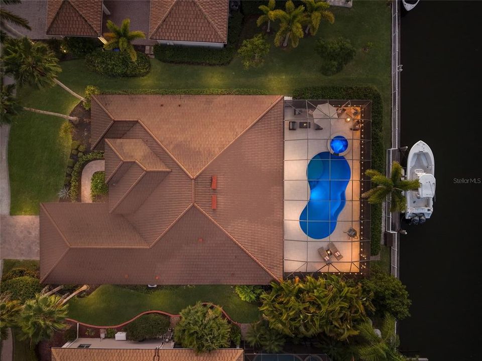 En Venta: $1,250,000 (3 camas, 2 baños, 2557 Pies cuadrados)