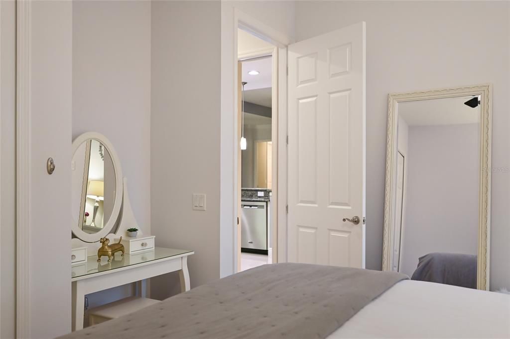 En Venta: $1,250,000 (3 camas, 2 baños, 2557 Pies cuadrados)