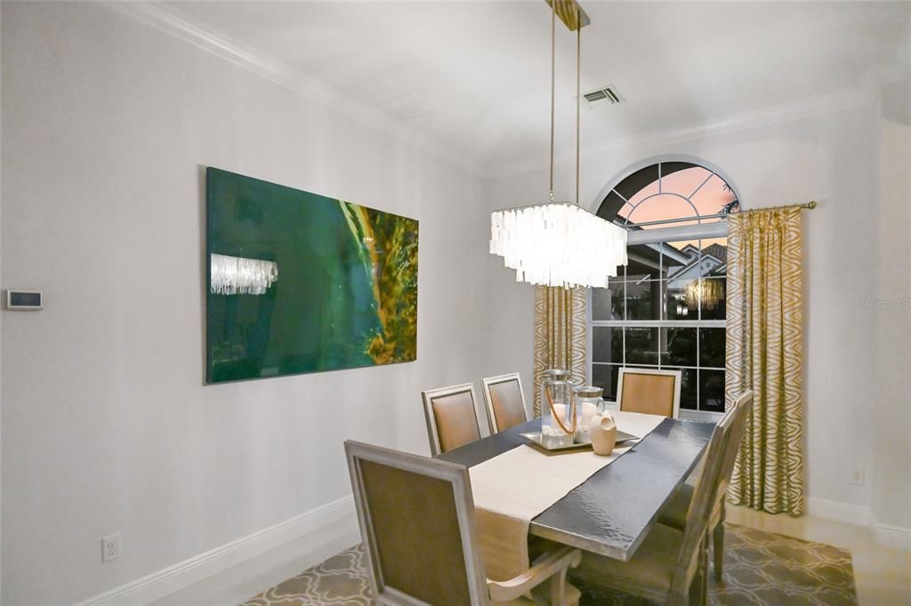 En Venta: $1,250,000 (3 camas, 2 baños, 2557 Pies cuadrados)