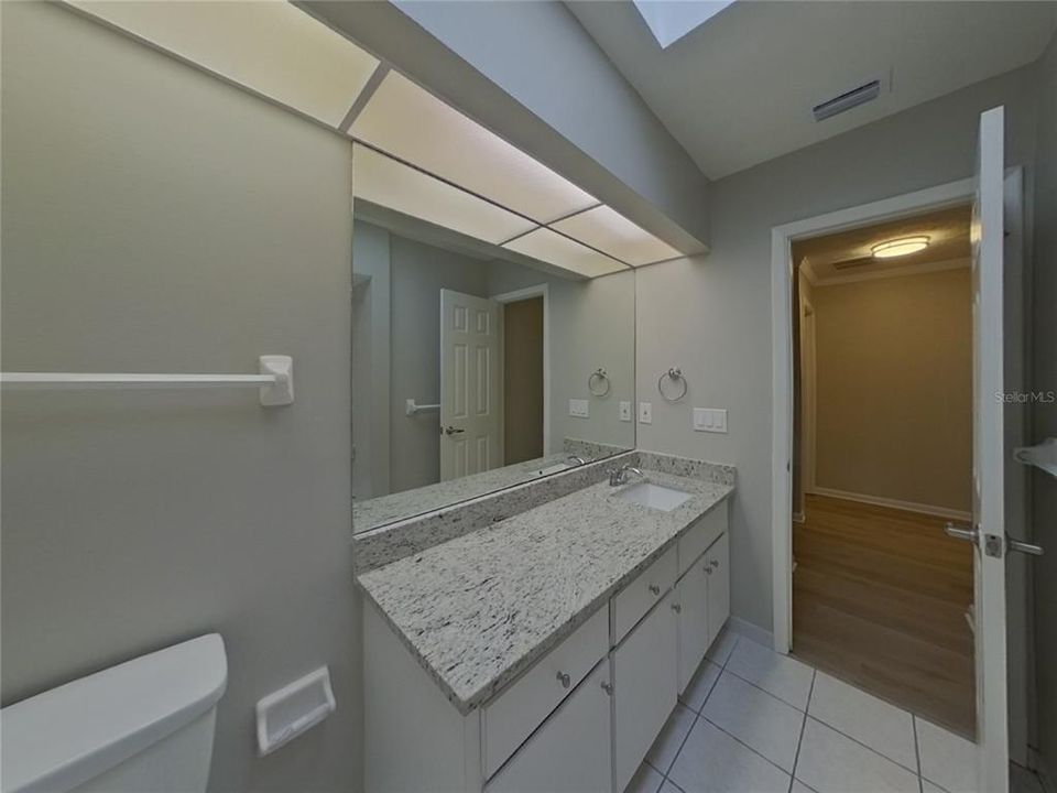 В аренду: $2,799 (4 спален, 2 ванн, 2202 Квадратных фут)