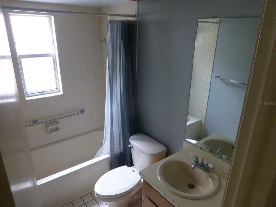 В аренду: $1,950 (2 спален, 2 ванн, 1040 Квадратных фут)