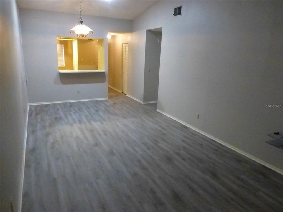 В аренду: $1,950 (2 спален, 2 ванн, 1040 Квадратных фут)