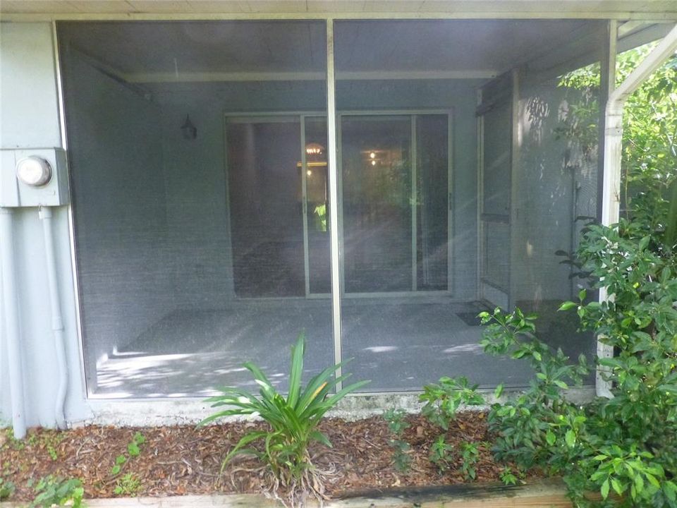 В аренду: $1,950 (2 спален, 2 ванн, 1040 Квадратных фут)