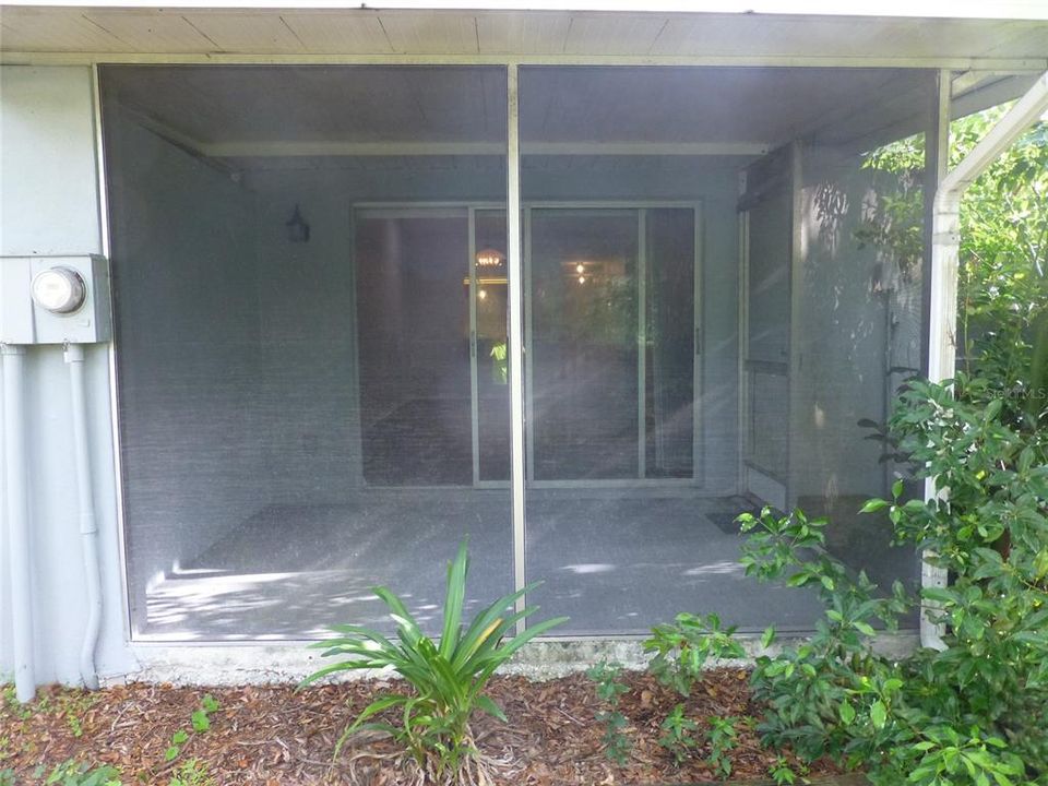 В аренду: $1,950 (2 спален, 2 ванн, 1040 Квадратных фут)