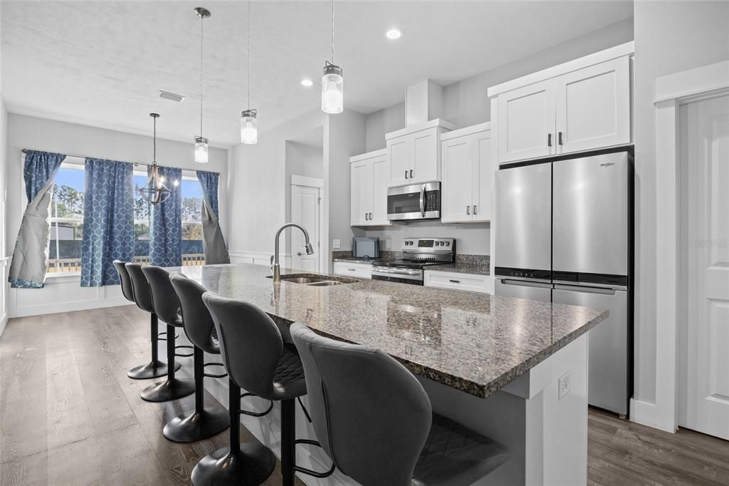 待售: $412,999 (4 贝兹, 2 浴室, 1985 平方英尺)