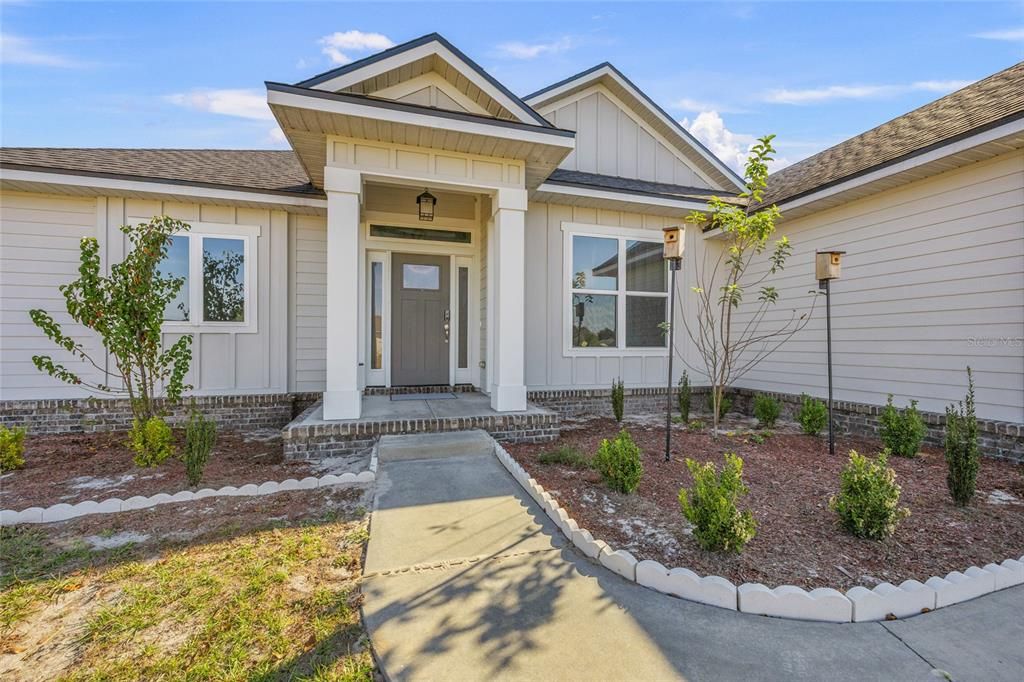 待售: $412,999 (4 贝兹, 2 浴室, 1985 平方英尺)