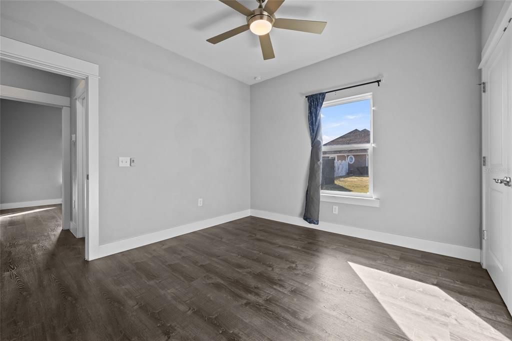 待售: $412,999 (4 贝兹, 2 浴室, 1985 平方英尺)