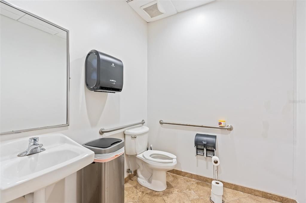 For Sale: $890,000 (0 beds, 0 baths, 2666 Square Feet)