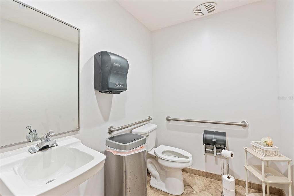 For Sale: $890,000 (0 beds, 0 baths, 2666 Square Feet)