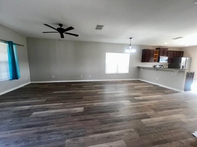 出租: $2,899 (5 贝兹, 2 浴室, 2212 平方英尺)