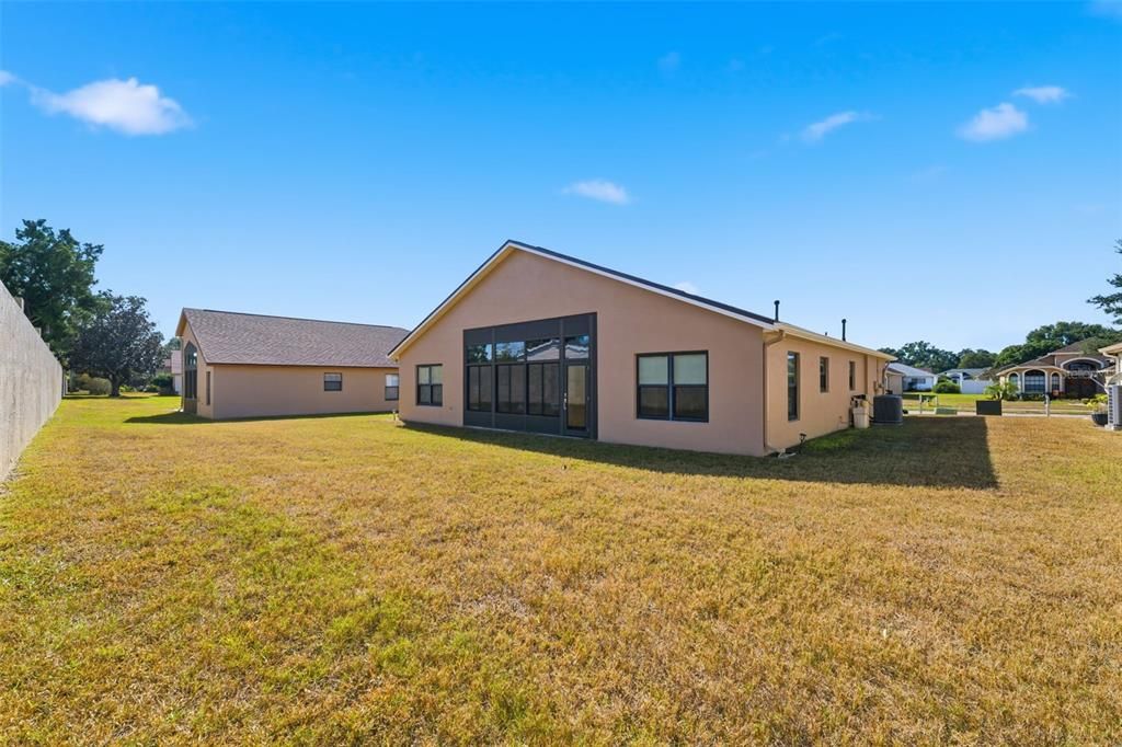 На продажу: $319,900 (2 спален, 2 ванн, 1822 Квадратных фут)