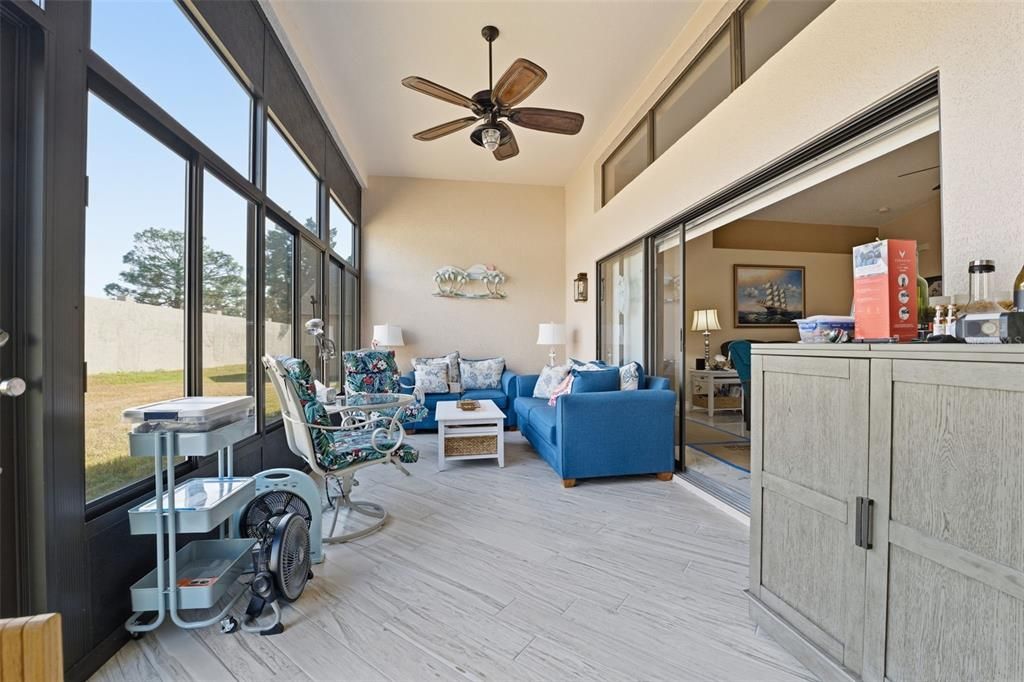 На продажу: $319,900 (2 спален, 2 ванн, 1822 Квадратных фут)