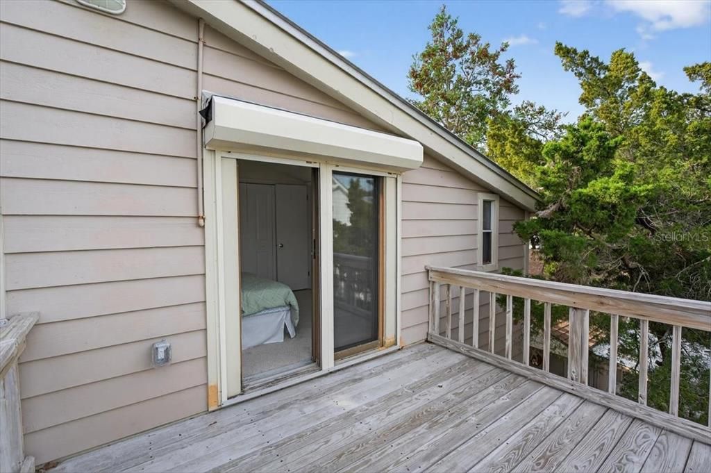 For Sale: $849,000 (4 beds, 3 baths, 2291 Square Feet)