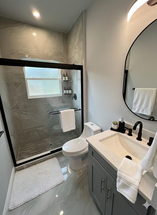 For Rent: $2,300 (4 beds, 2 baths, 1686 Square Feet)