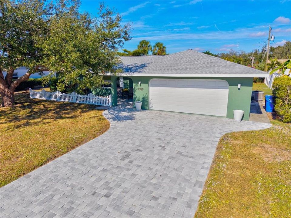 待售: $365,000 (2 贝兹, 2 浴室, 1549 平方英尺)