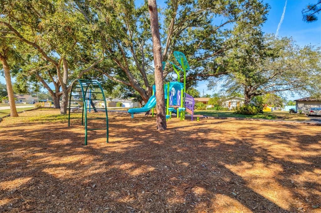 待售: $365,000 (2 贝兹, 2 浴室, 1549 平方英尺)