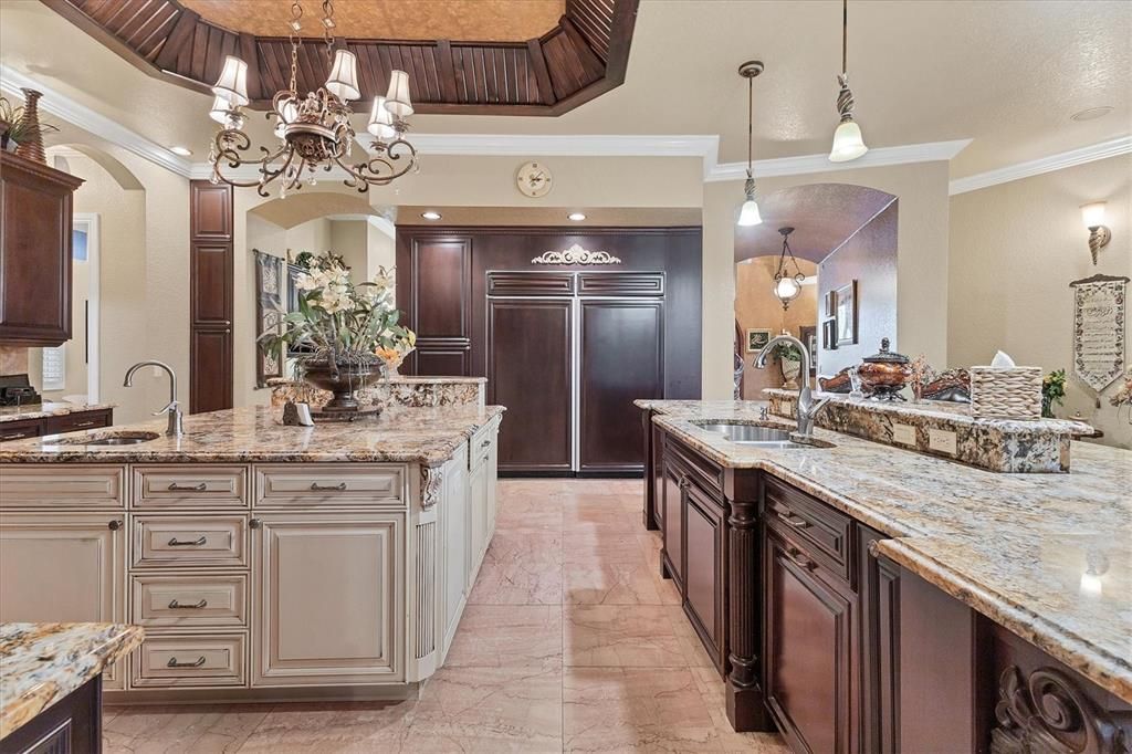 待售: $3,950,000 (6 贝兹, 6 浴室, 8541 平方英尺)