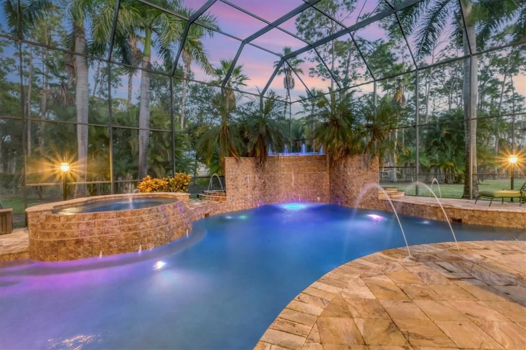 待售: $3,950,000 (6 贝兹, 6 浴室, 8541 平方英尺)