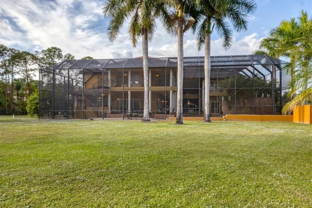 待售: $3,950,000 (6 贝兹, 6 浴室, 8541 平方英尺)