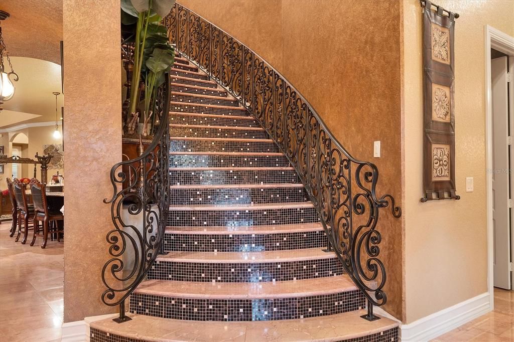 待售: $3,950,000 (6 贝兹, 6 浴室, 8541 平方英尺)