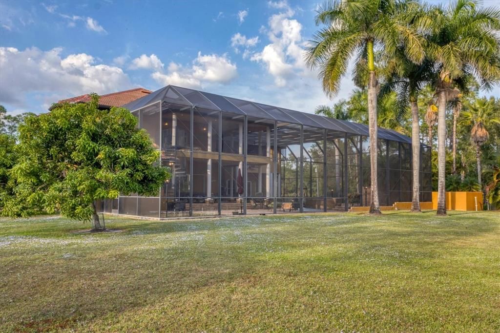 待售: $3,950,000 (6 贝兹, 6 浴室, 8541 平方英尺)