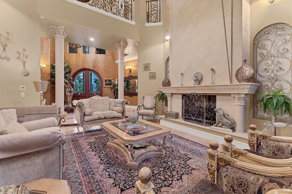 待售: $3,950,000 (6 贝兹, 6 浴室, 8541 平方英尺)