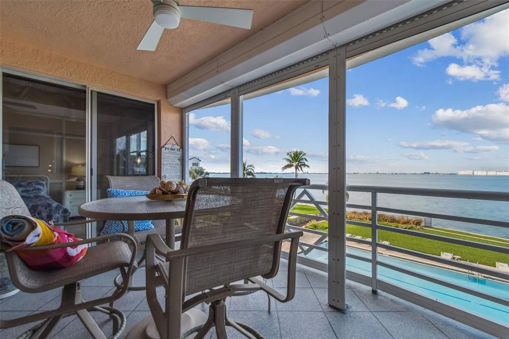 На продажу: $839,000 (2 спален, 2 ванн, 1833 Квадратных фут)