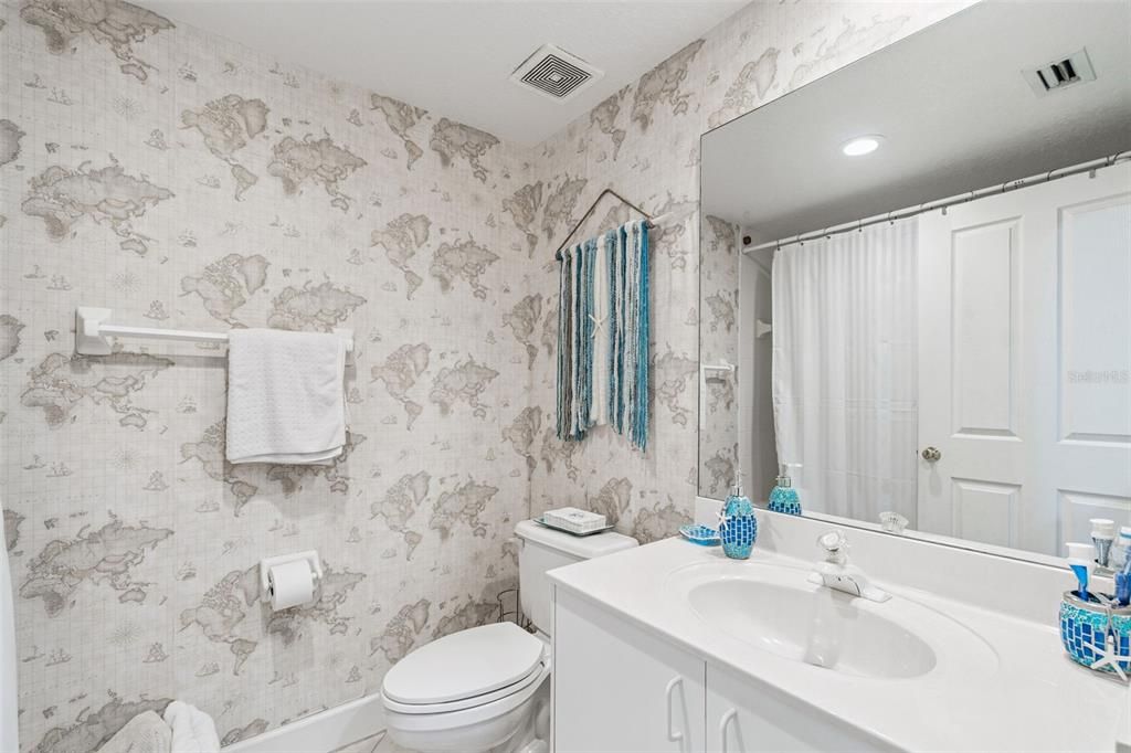 На продажу: $839,000 (2 спален, 2 ванн, 1833 Квадратных фут)