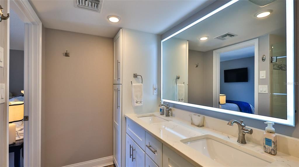 En Venta: $975,000 (3 camas, 2 baños, 1517 Pies cuadrados)