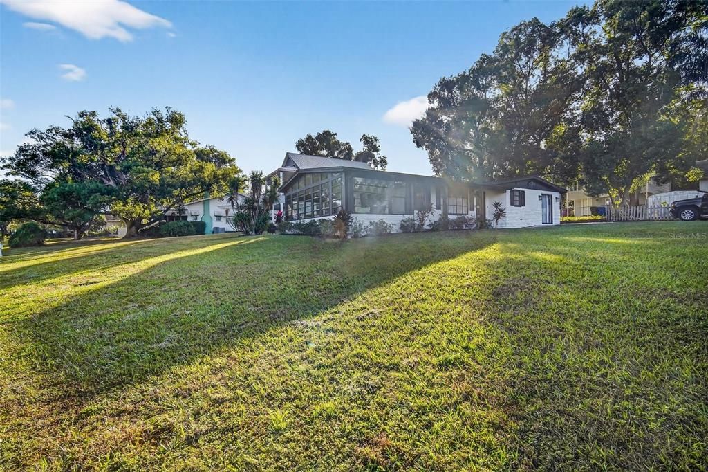 For Rent: $2,500 (3 beds, 3 baths, 1376 Square Feet)