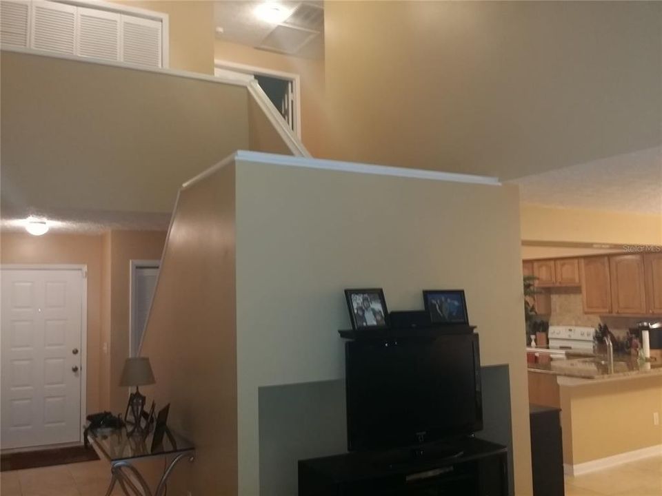 For Sale: $269,900 (2 beds, 2 baths, 1614 Square Feet)