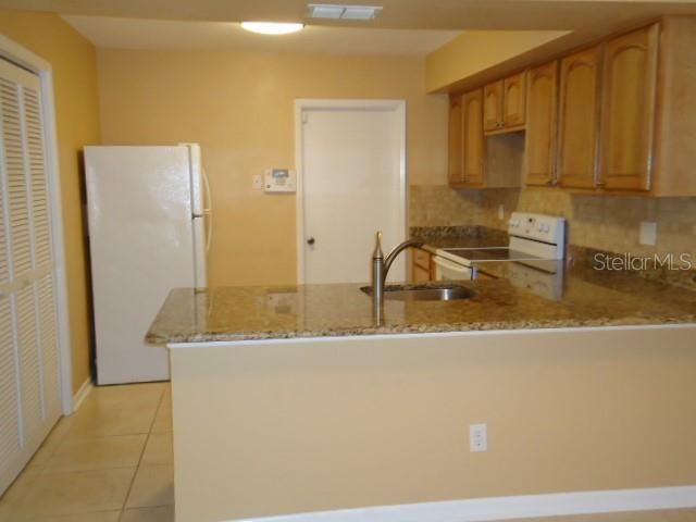 For Sale: $269,900 (2 beds, 2 baths, 1614 Square Feet)