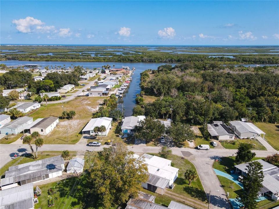 For Sale: $287,000 (3 beds, 2 baths, 1588 Square Feet)