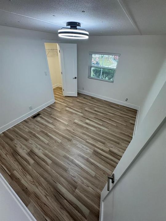 For Sale: $287,000 (3 beds, 2 baths, 1588 Square Feet)