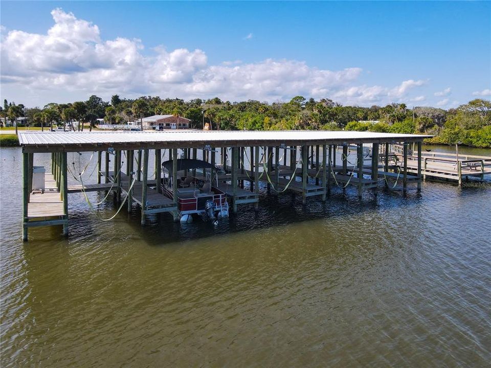 For Sale: $287,000 (3 beds, 2 baths, 1588 Square Feet)