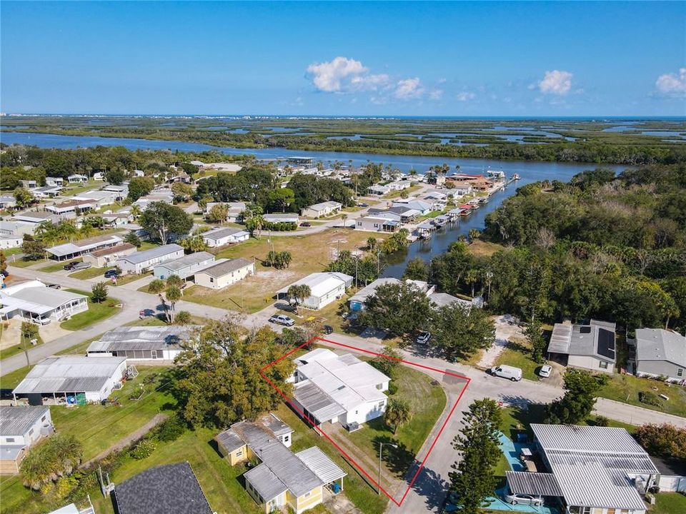 For Sale: $287,000 (3 beds, 2 baths, 1588 Square Feet)