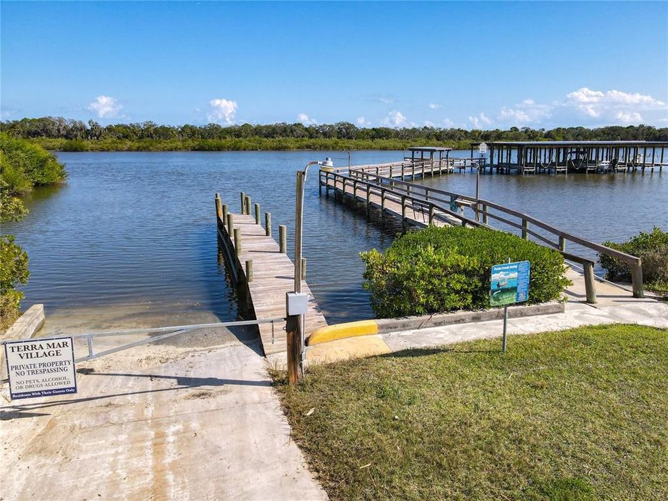 For Sale: $287,000 (3 beds, 2 baths, 1588 Square Feet)