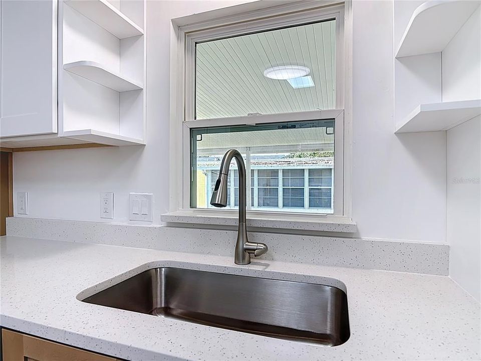 For Sale: $287,000 (3 beds, 2 baths, 1588 Square Feet)