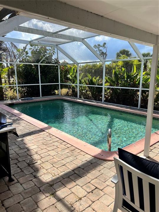 For Sale: $249,000 (2 beds, 2 baths, 1613 Square Feet)