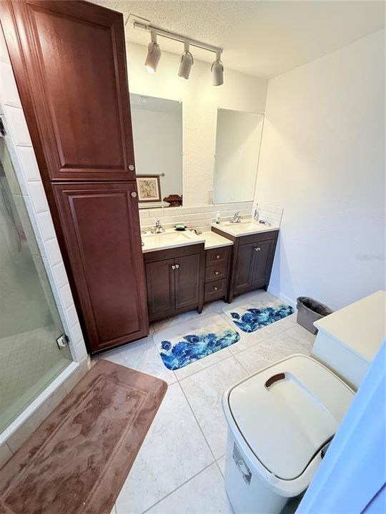 For Sale: $249,000 (2 beds, 2 baths, 1613 Square Feet)