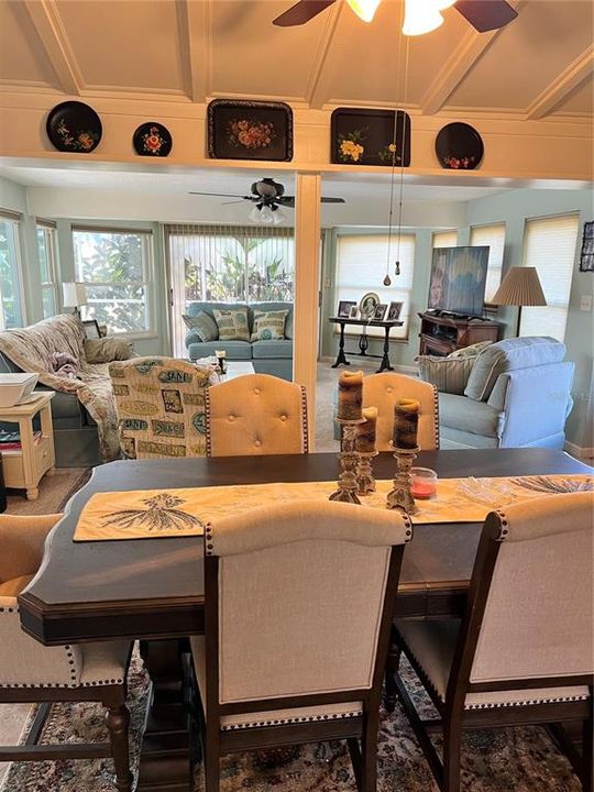 For Sale: $249,000 (2 beds, 2 baths, 1613 Square Feet)